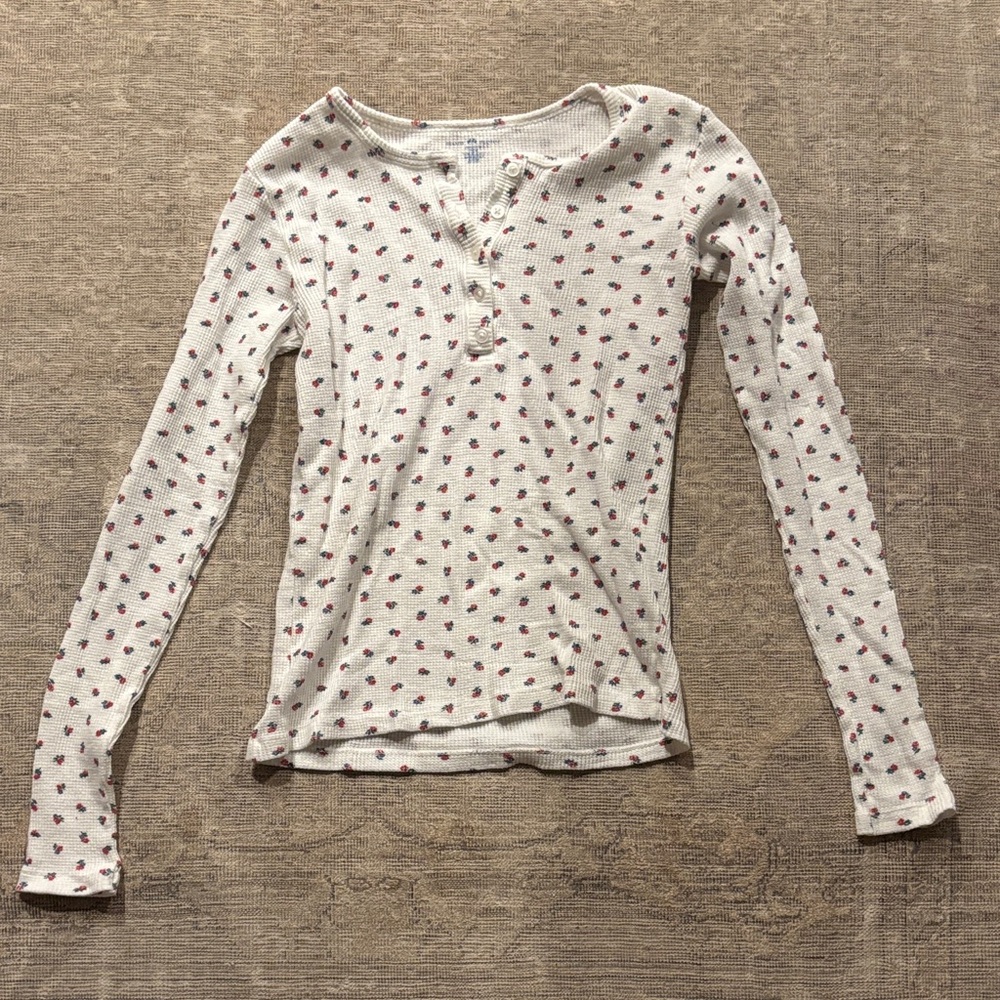 Brandy Melville Cream and Red Kids Long Sleeve Tee